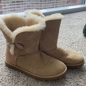 Tan Ugg Boots